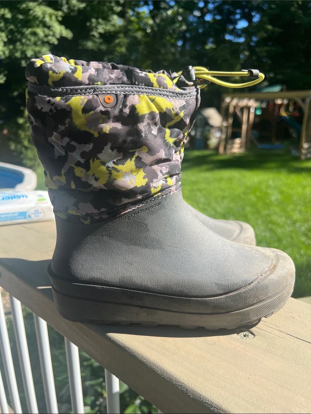 Bogs Kids Gray Winter Boot with Yellow Camo Upper